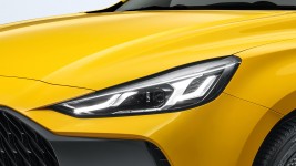 طلق چراغ جلو ام جی 5 جی تی (MG5 GT)